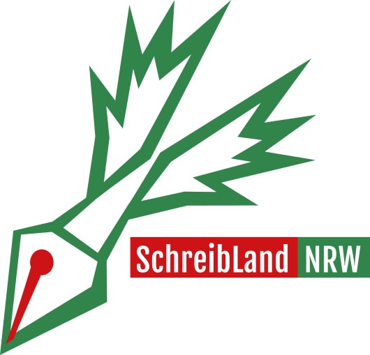 Auf dem Bild befindet sich ein Nachthimmel mit Sternen. Über diesen sind zwei Lichtschwerter in rot und blau schräg angeordnet. Es ist der Text Star Wars Familientag darauf geschrieben. Logo Schreibland NRW