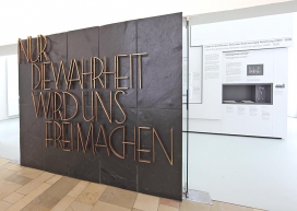 Blick ins Foyer (Foto: Ralf Raßloff)