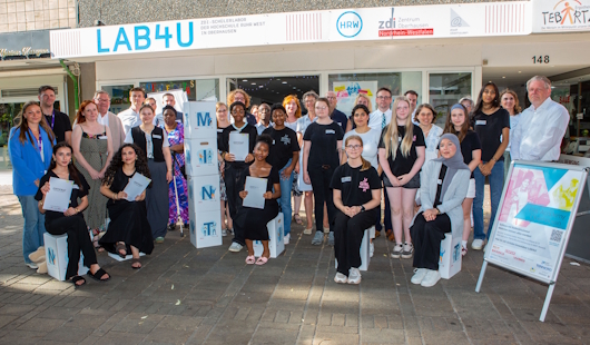 Absolventinnen der Girls‘ Academy Oberhausen feierten ihren Abschluss (Foto: Stadt Oberhausen/Carsten Walden)