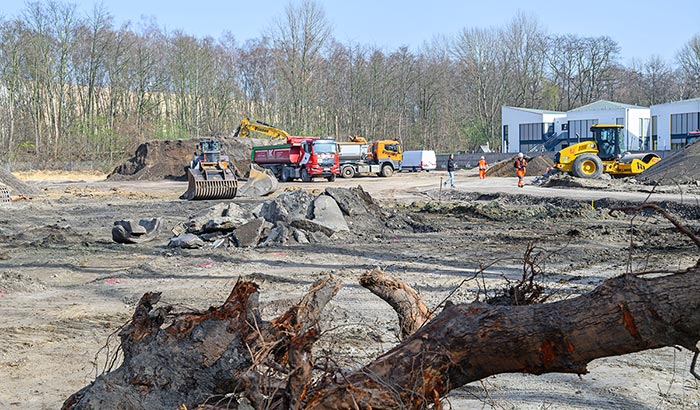 Noch ist es eine Brachfläche, aber auf diesem 17.000 Quadratmeter großen Gelände entsteht die Gesamtschule. Foto Stadt Oberhausen/Tom Thöne