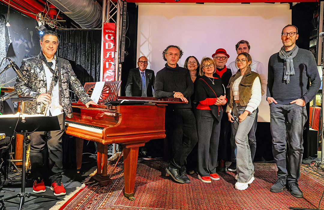 Die Veranstaltung „Vom Kriege“ im Gdanska erinnerte mit Film, Musik und Gesang an den Grund für die Entstehung von Städtepartnerschaften nach dem Zweiten Weltkrieg. Foto: Stadt Oberhausen/Tom Thöne