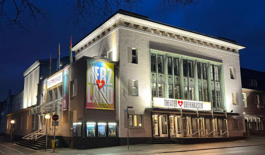 Theater Oberhausen bei Nacht