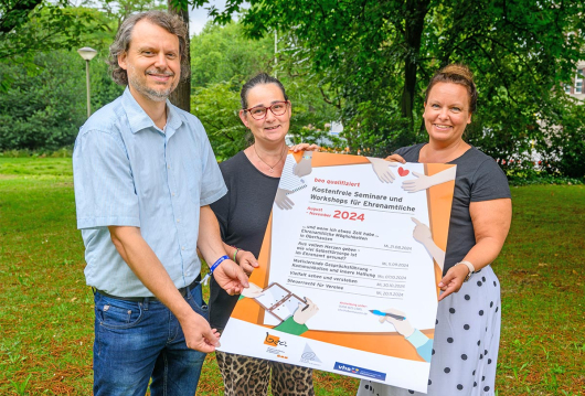 v. li.: Matthias Ruschke (VHS), Barbara Klingels (Sprecherin Netzwerk beo) und Inga Dander (Bereich Chancengleicheit). (Foto: Stadt Oberhausen / Tom Thöne)