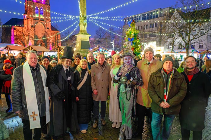Oberbürgermeister Thorsten Berg eröffnet Adventszauber (Foto: Stadt Oberhausen/Tom Thöne) 