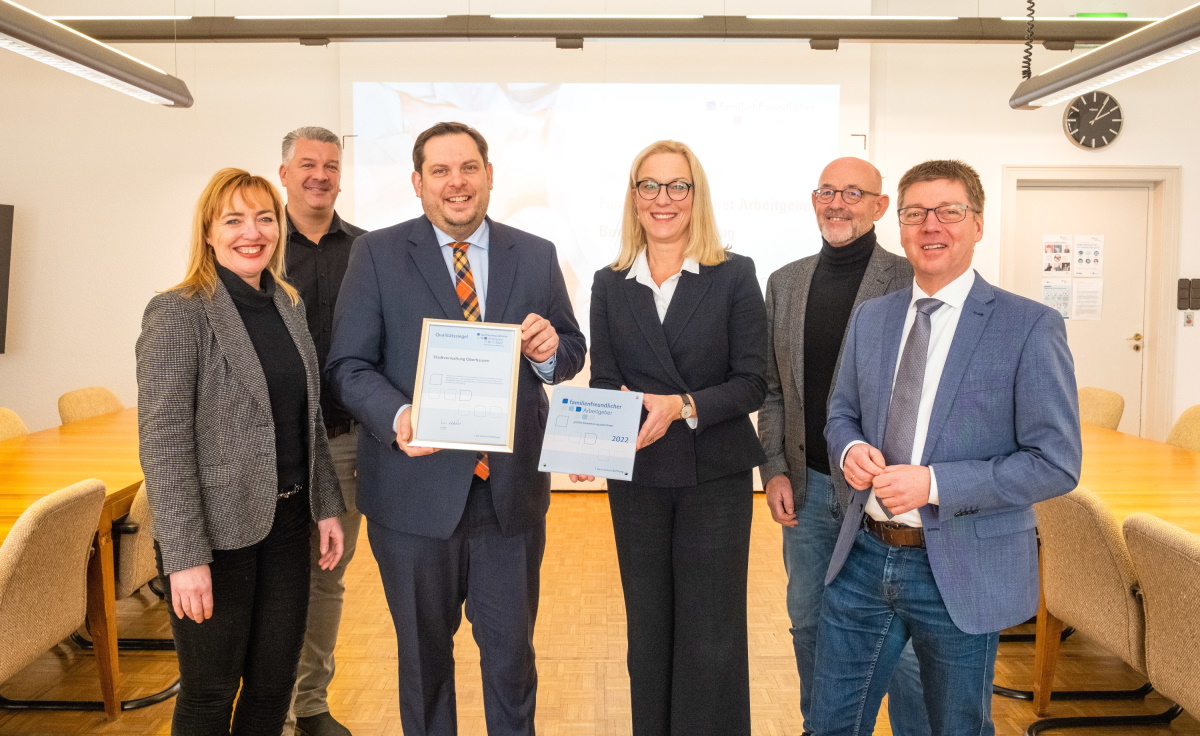 Stadtverwaltung Oberhausen erhält die Auszeichnung Familienfreundlicher