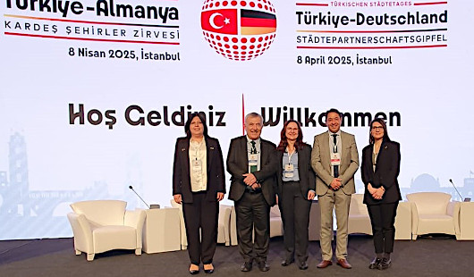 Die Delegationen aus Oberhausen und Mersin v. li.: Cano Serpin, Ibrahim Evrim, Desbina Kallinikidou, Saadettin Tüzün, Elif  Tamburoglu (Foto: Stadt Oberhausen)