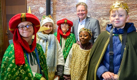 Sternsinger mit Oberbürgermeister