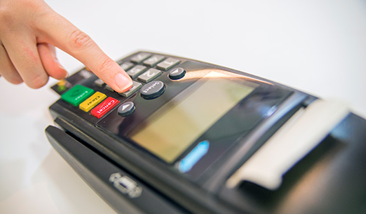 EC-Kartenlesegerät (Foto: Dragana_Gordic auf freepik)