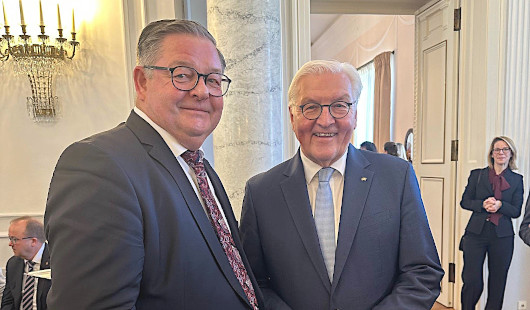 Bürgermeister Werner Nakot mit Bundespräsident Frank-Walter Steinmeier. (Foto: Stadt Oberhausen/Nakot)