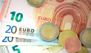 Bild zeigt Banknoten und Münzen