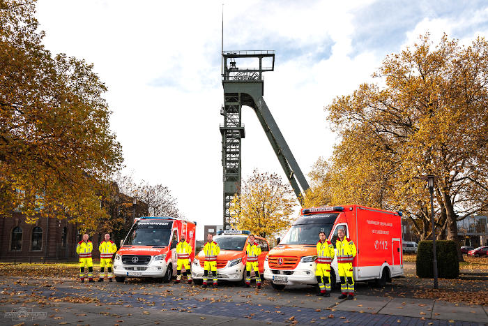 Rettungsdienst vor der Zeche Osterfeld