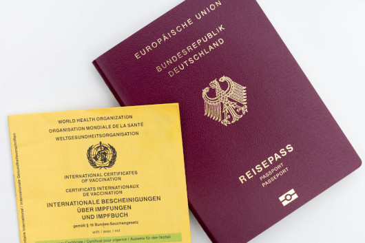 Impfausweis und Reisepass