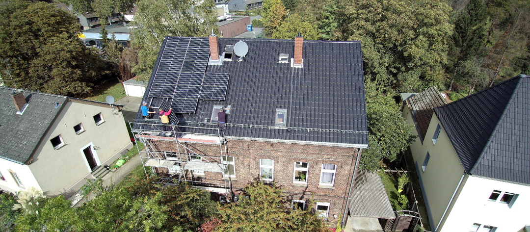 Installation von Solaranlagen auf dem Dach
