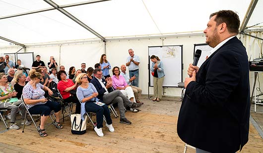 Zum Auftakt waren Interessierte am Samstag, 24. August 2024, eingeladen, sich über die Pläne auf dem Gelände der Zeche Sterkrade zu informieren und auszutauschen. (Foto: Stadt Oberhausen/Tom Thöne)