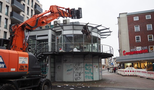 Abriss des Center Points auf der Bahnhofstraße. Quelle: RDN/Jana Leygraf
