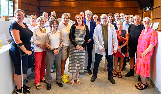 Die erfolgreichsten Radlerinnen und Radler und Siegerteams wurden im Ratssaal von Dr. Thomas Palotz, Beigeordneter für Stadtplanung, Bauen, Mobilität und Umwelt, geehrt. Foto: Stadt Oberhausen/Tom Thöne