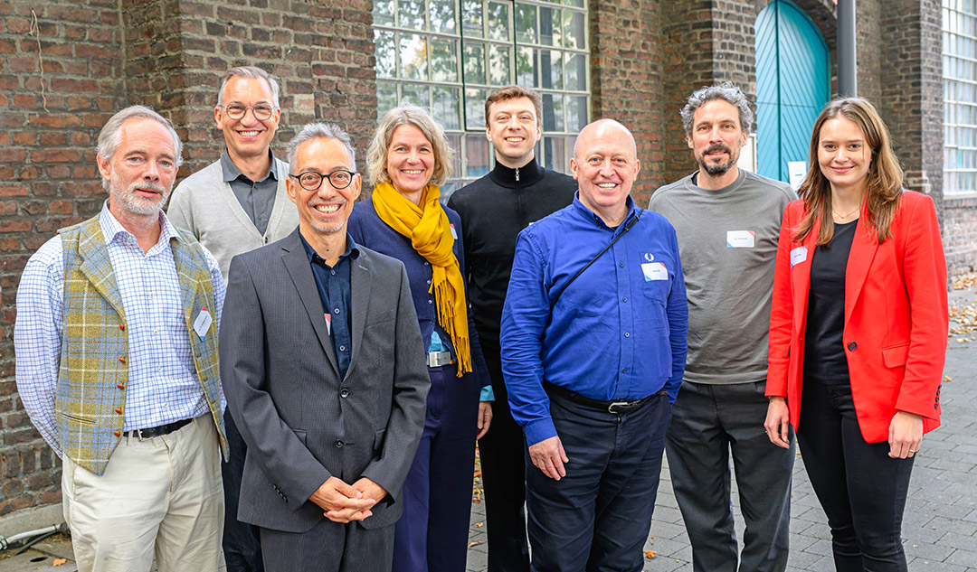 Von links nach rechts: Sarah Dungs, Melanie Kloth, Christof Nellehsen, Prof. Tim Rieniets, Dionys Ottl, Apostolos Tsalastras, Kaspar Stöbe (Foto: Stadt Oberhausen/Tom Thöne)