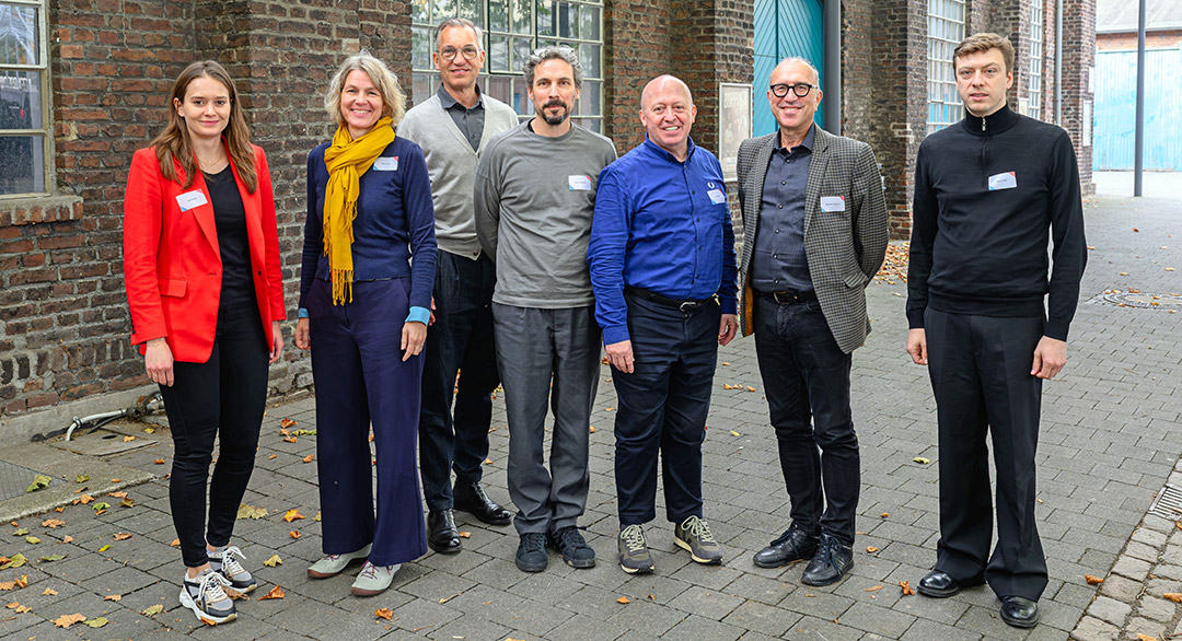 Von links nach rechts: Sarah Dungs, Melanie Kloth, Christof Nellehsen, Prof. Tim Rieniets, Dionys Ottl, Apostolos Tsalastras, Kaspar Stöbe (Foto: Stadt Oberhausen/Tom Thöne)