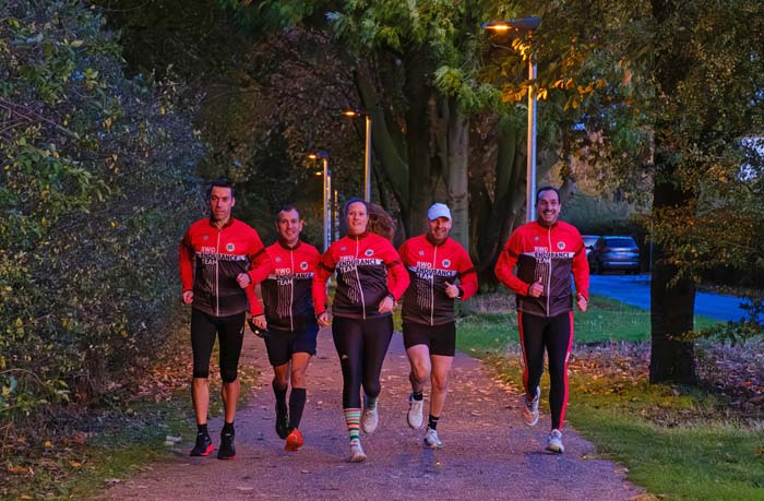 RWO-Endurance Lauf-Team bei der Eröffnung der jetzt beleuchteten Laufstrecke am Rhein-Herne-Kanal