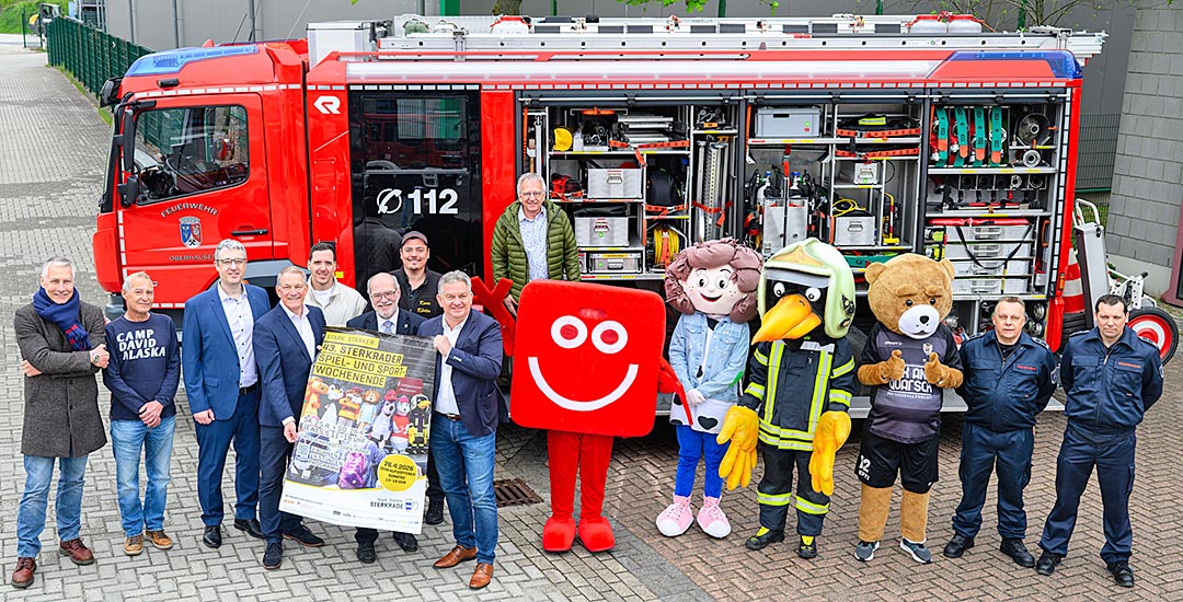 Organisatoren, Mitmacher und Maskottchen freuen sich auf das Sterkrader Spiel- und Sportwochenende (Foto: Stadt Oberhausen/Tom Thöne)