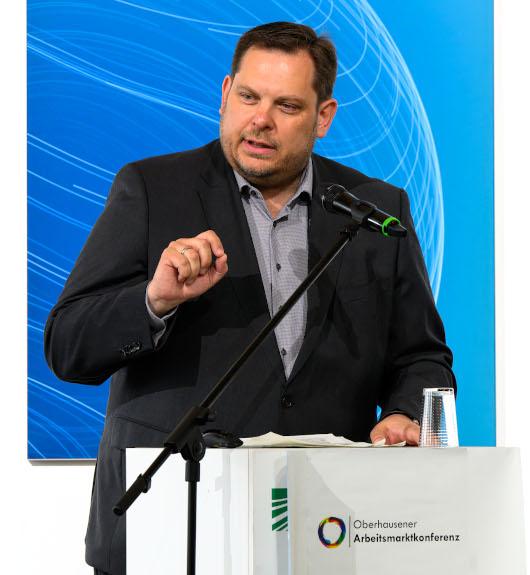Oberbürgermeister Daniel Schranz (Foto: Stadt Oberhausen/Tom Thöne)