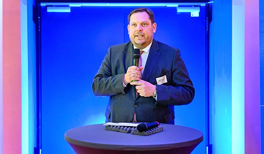 Oberbürgermeister Daniel Schranz beim Grußwort (Foto: Stadt Oberhausen/Tom Thöne)