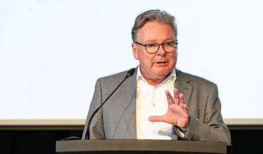 Oberbürgermeister Thorsten Berg eröffnete die Konferenz. (Foto: Stadt Oberhausen/Tom Thöne)